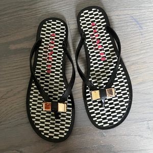 Coach sandals black and gold 6.5